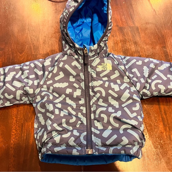 The NORTH FACE infant reversible jacket Size:6-12M - Picture 3 of 7
